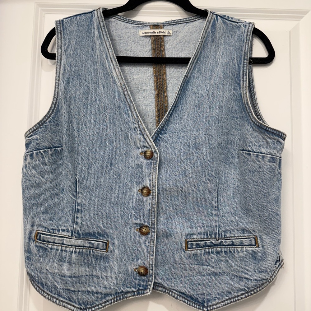 Abercrombie Denim Vest Size Large